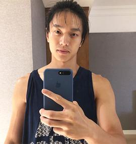 黄曦彦