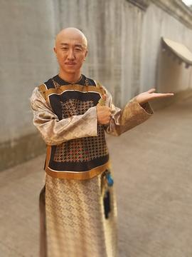 佟骏