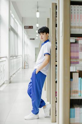 王星玮