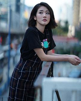 邓佩仪