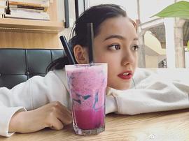 李思彤