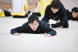 黄子弘凡