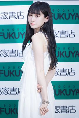金子理江
