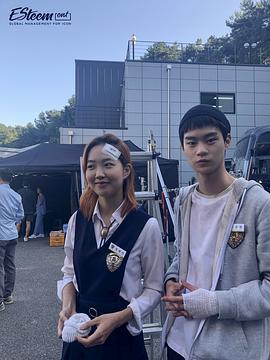 伍硕贤