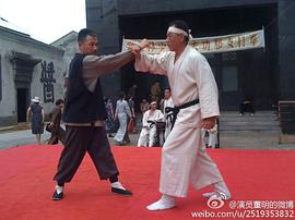 董明