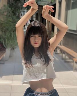 景井ひな