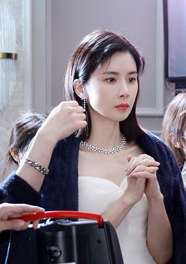 李宝英