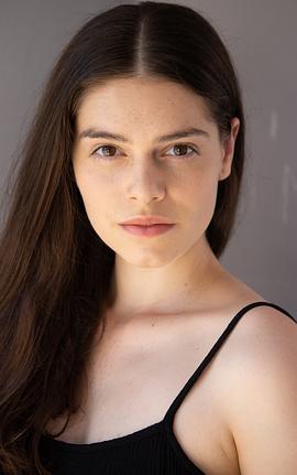 Leona Sklenickova