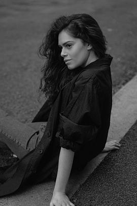 Leona Sklenickova