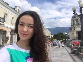 金娜·塔斯布拉托娃