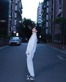 罗奕杰