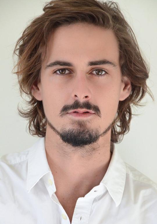 Nestor Aaron Absera