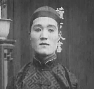 黄少雄