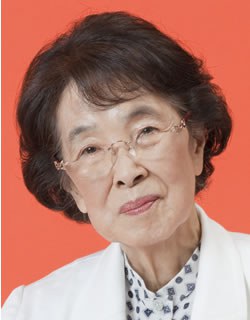 宫尾登美子