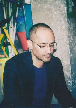 吉田修一