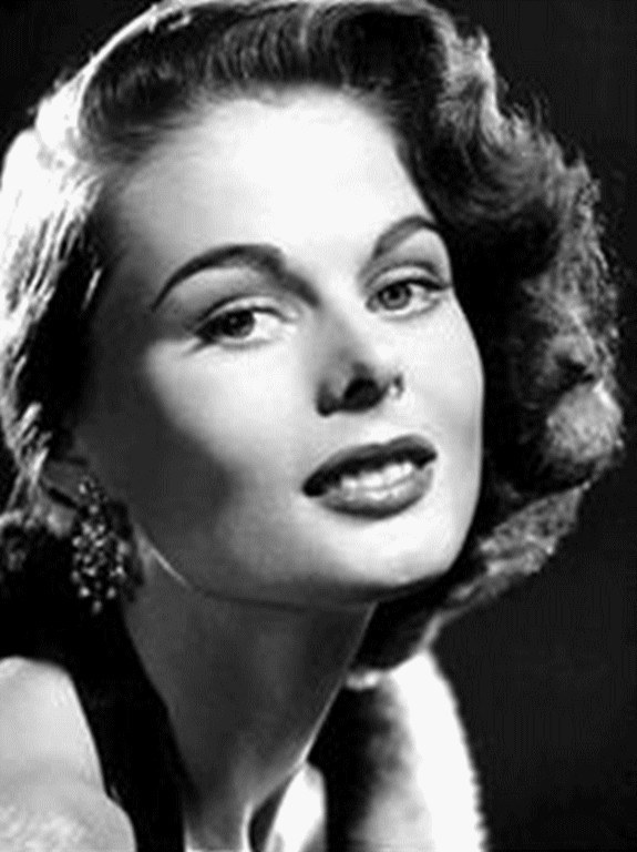 Dee Hartford