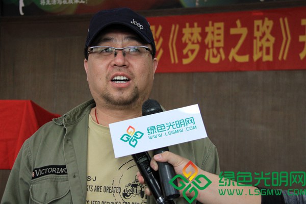 杨铭