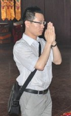 李炜