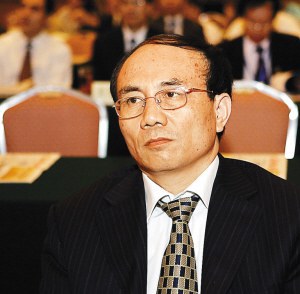 龙平平