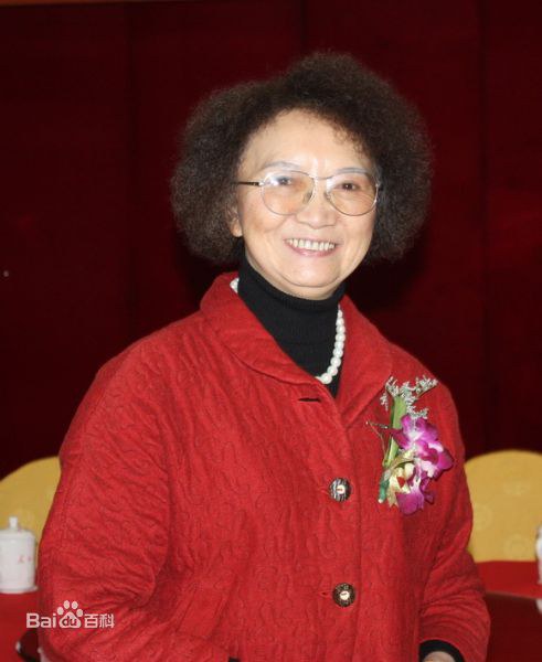 苏曼华