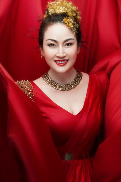李玲