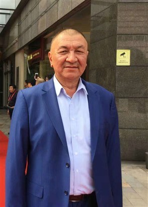 海拉提·哈木