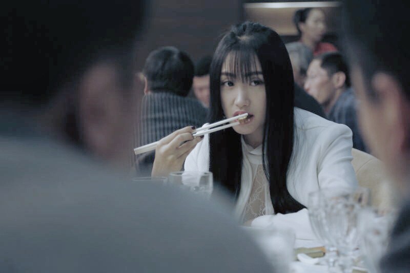 于洛熙