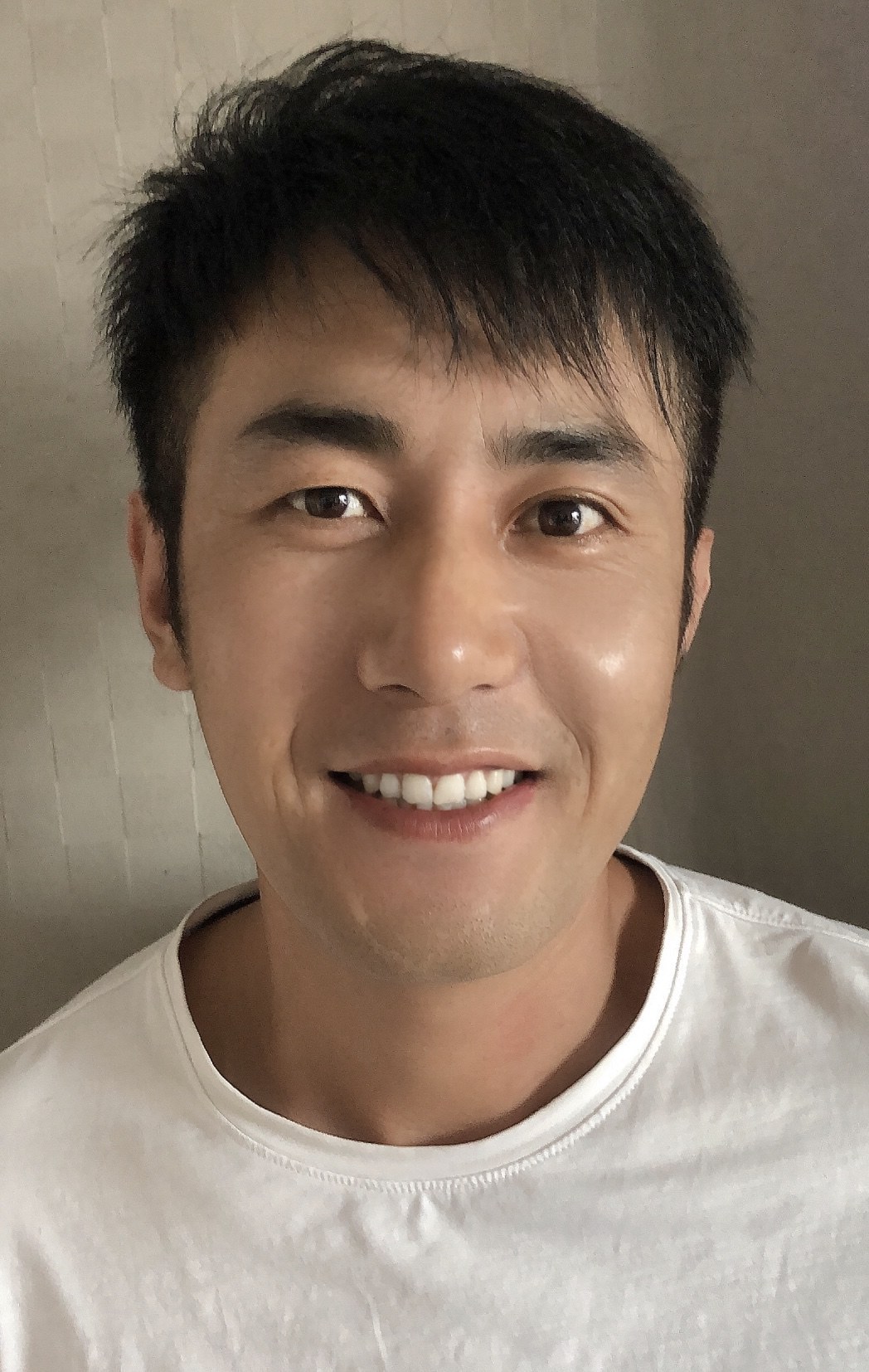 闫铜