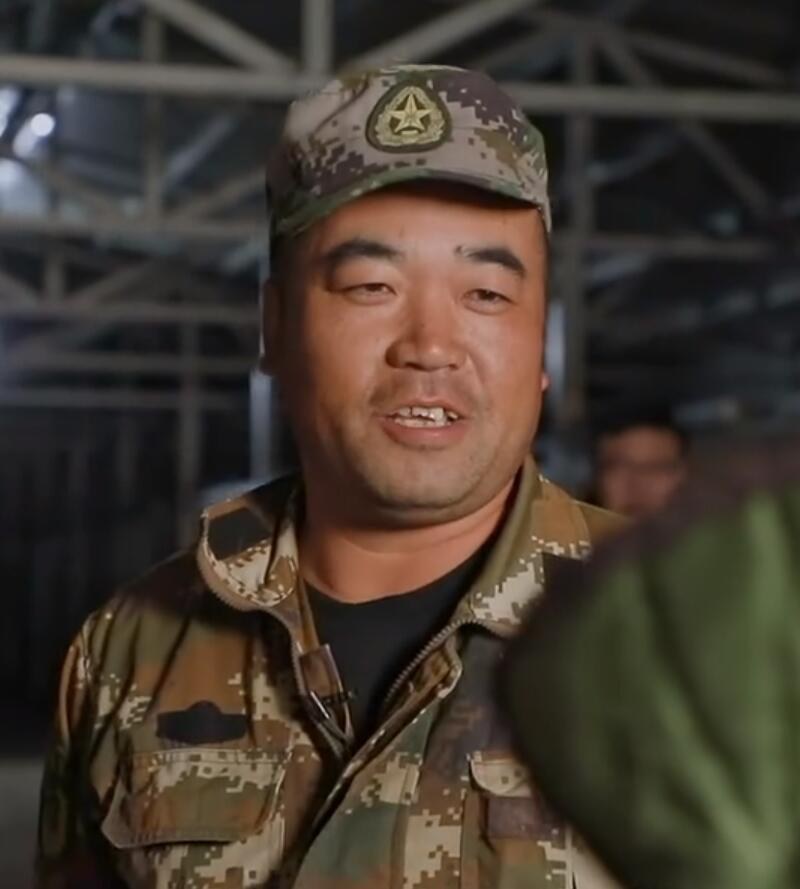 胡小刚