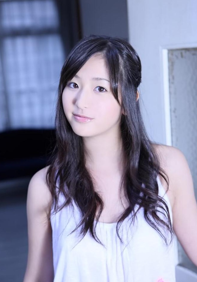 村上友梨