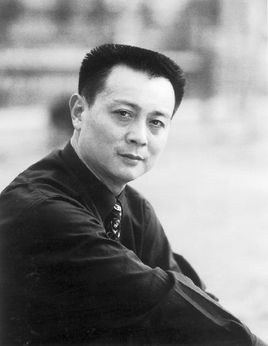 李龙斌