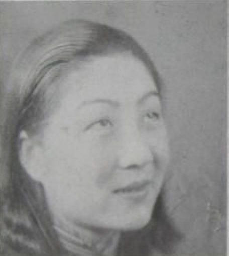 王影英