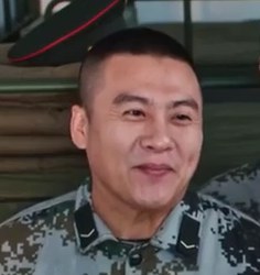 崔犇犇