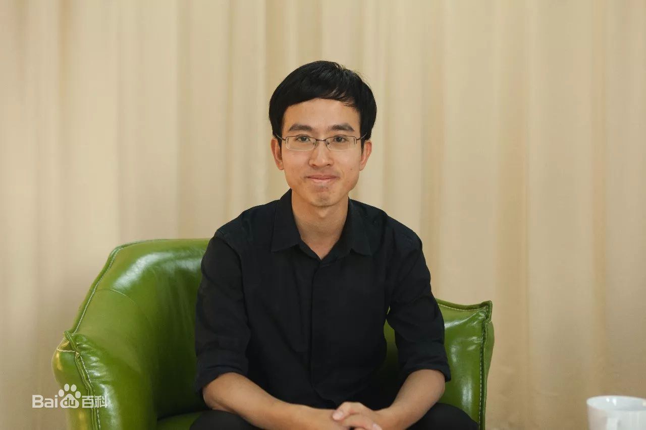 黄泓翔