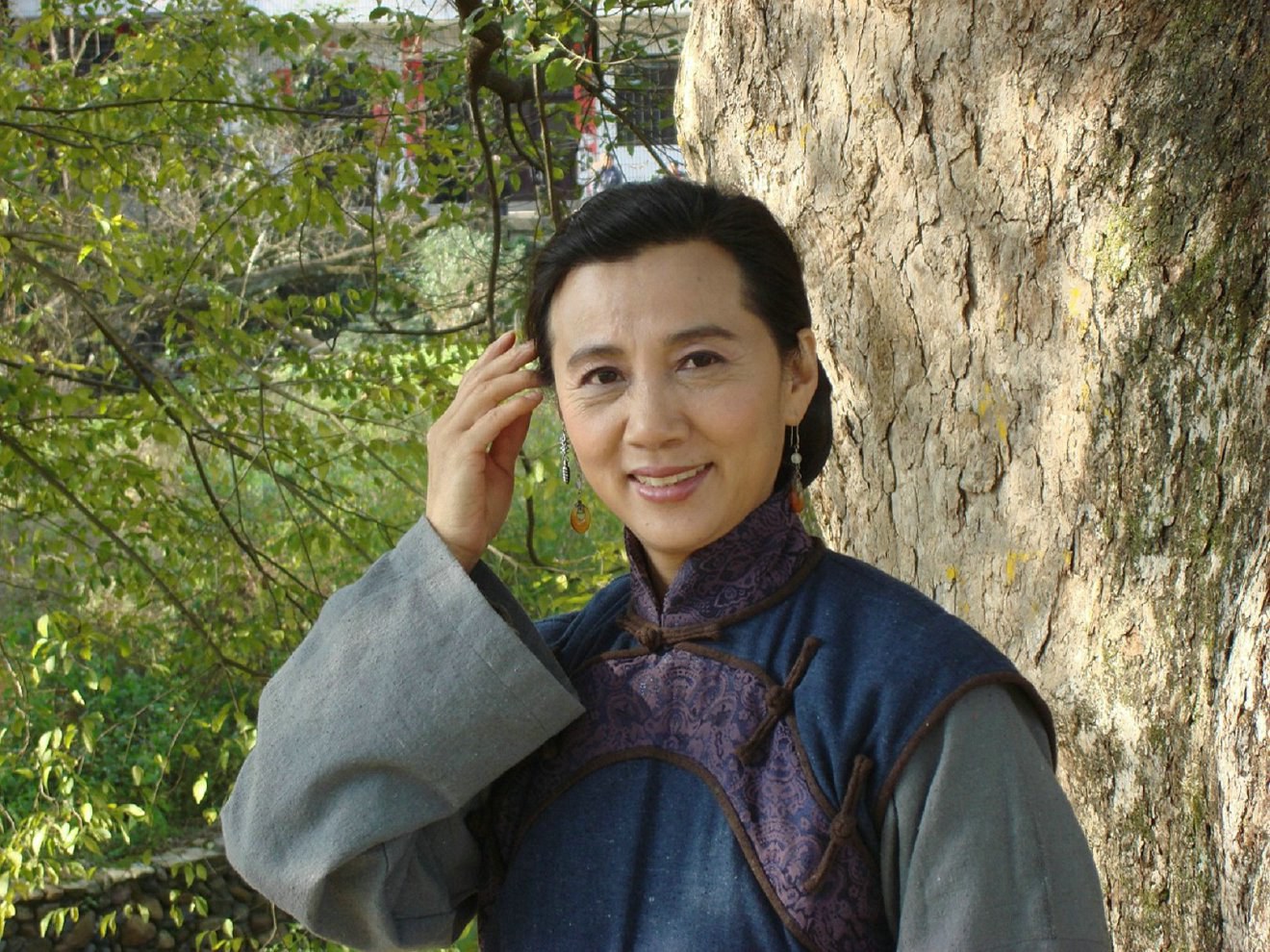 张新荣