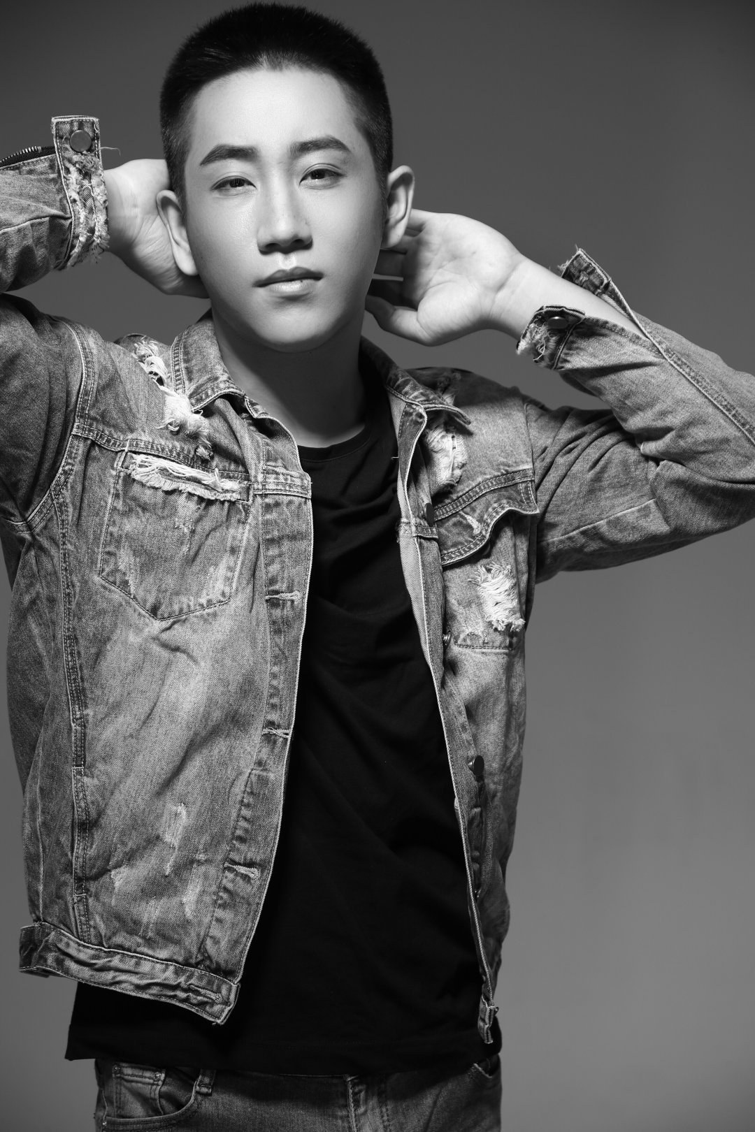李彦哲