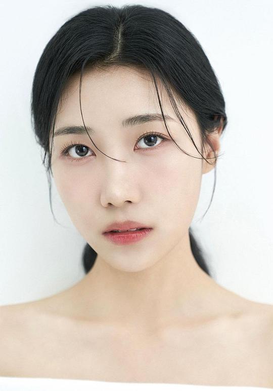 崔美金