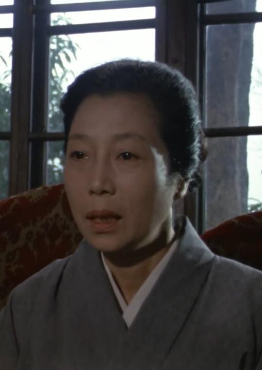 徳大寺君枝