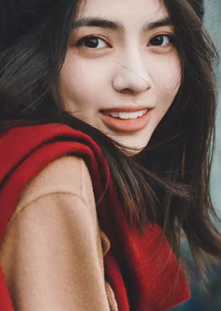 荣妍