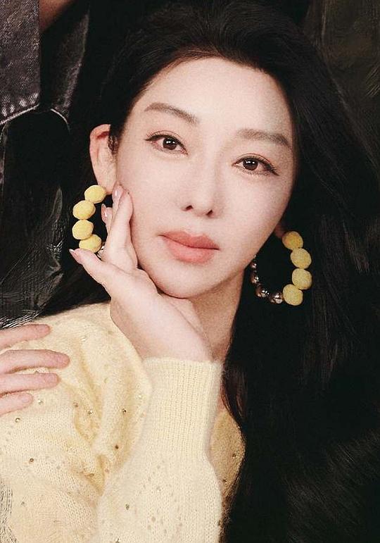 岳彩晶