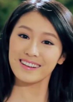 李秋伊