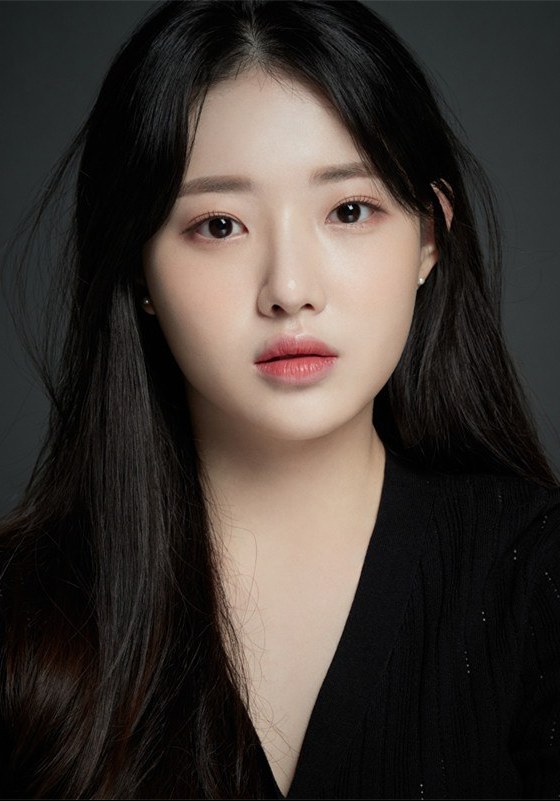 闵彩恩