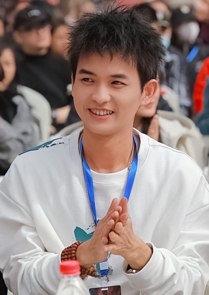 兰彬