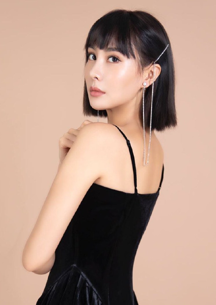 胡潇悦