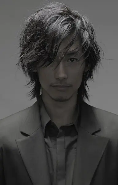 藤冈靛