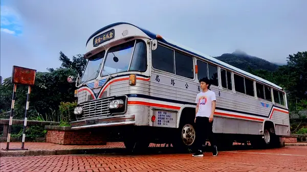 王若尘