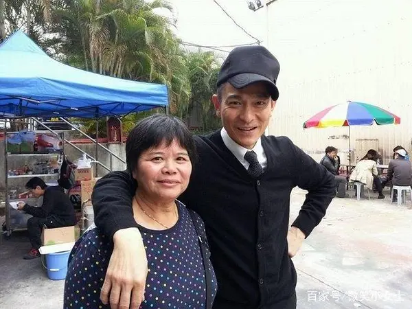 杨容莲