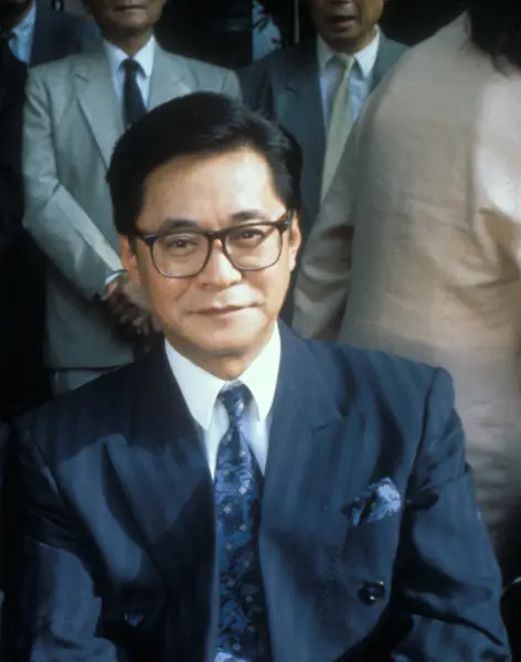 王伟