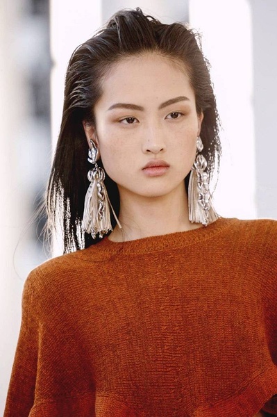 李静雯
