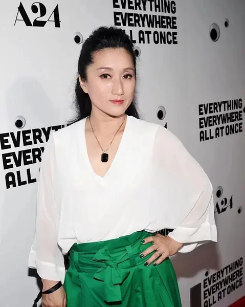李静